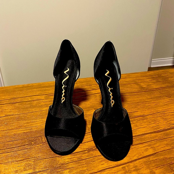 SALE  Black Satin Open Towed Shoes by Nina - Picture 1 of 10